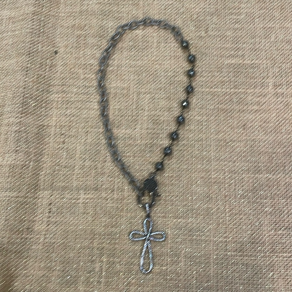 Stunning cross necklace